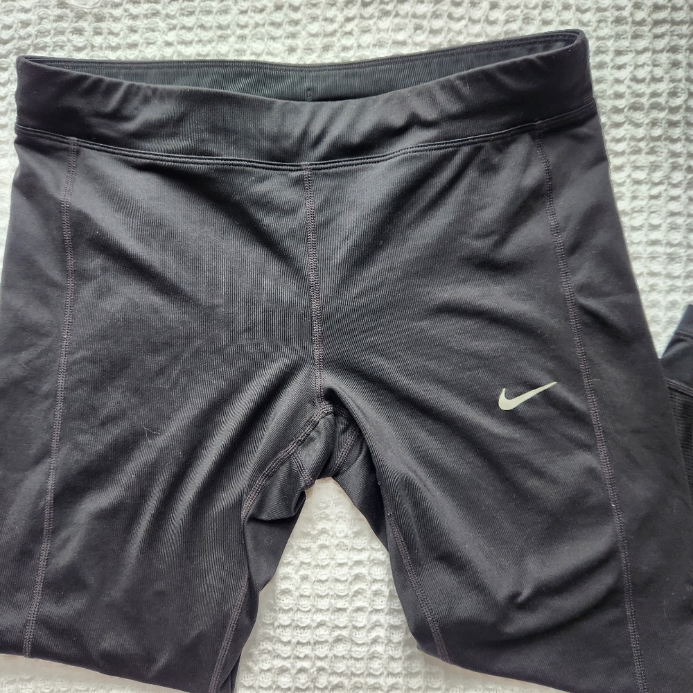 Nike capri leggings